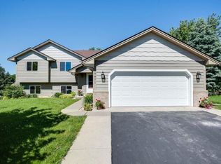 18871 Emblem Ct, Farmington, MN 55024