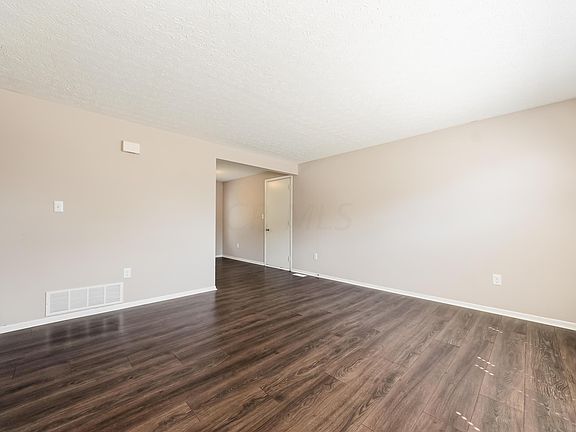4th image of 5062 Sanderson Dr