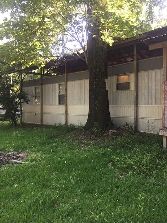 1st image of 17040 Caroline Dr
