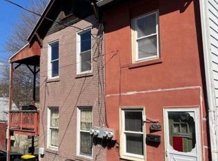 318 N 4th St, Pottsville, PA 17901