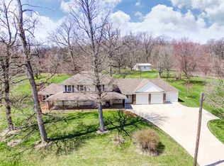 18007 Lima Rd, Huntertown, IN 46748