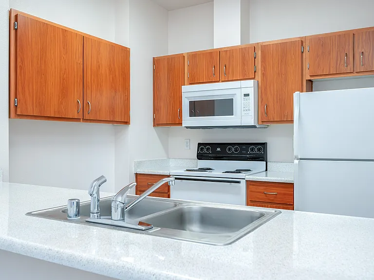 Center Pointe | Kitchen