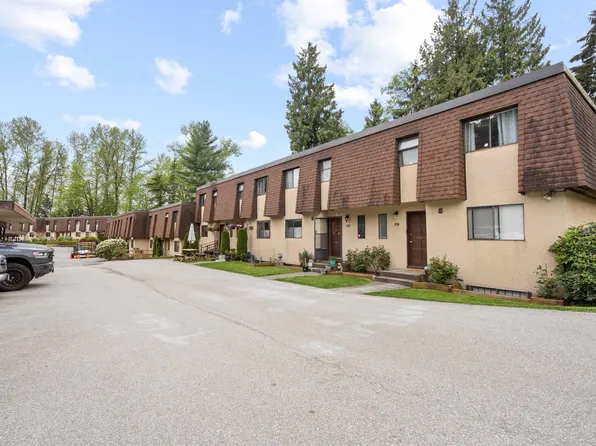 883 Old Lillooet Rd, North Vancouver, BC V7J 2H6