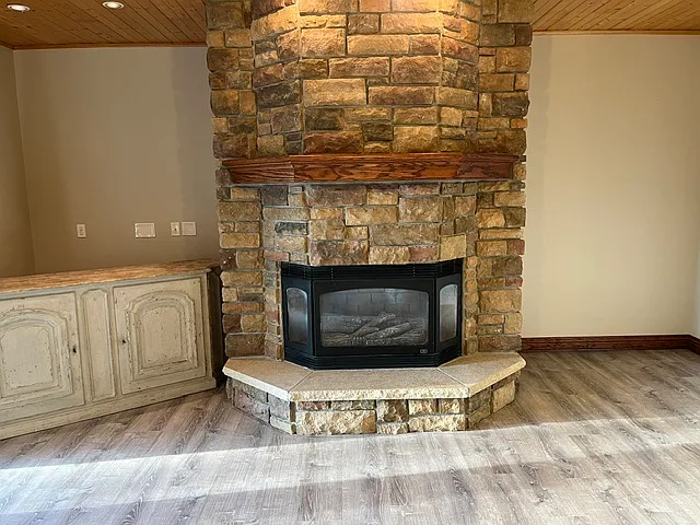 2 bed, 1100 sqft, $2,000 — Photo 4