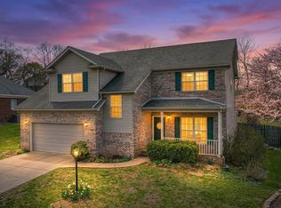 4433 Stonegarden Ln, Newburgh, IN 47630