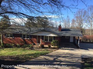 18 Holly Hill Dr, Asheville, NC 28806