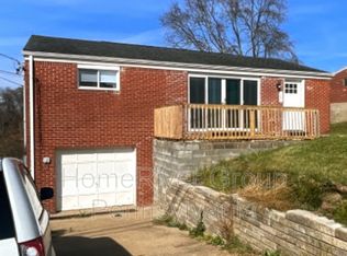 125 Scott Rd, Pittsburgh, PA 15239