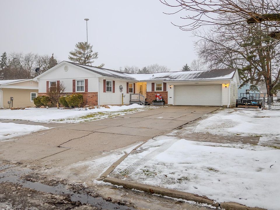1st image of 1004 Lincolnshire Dr