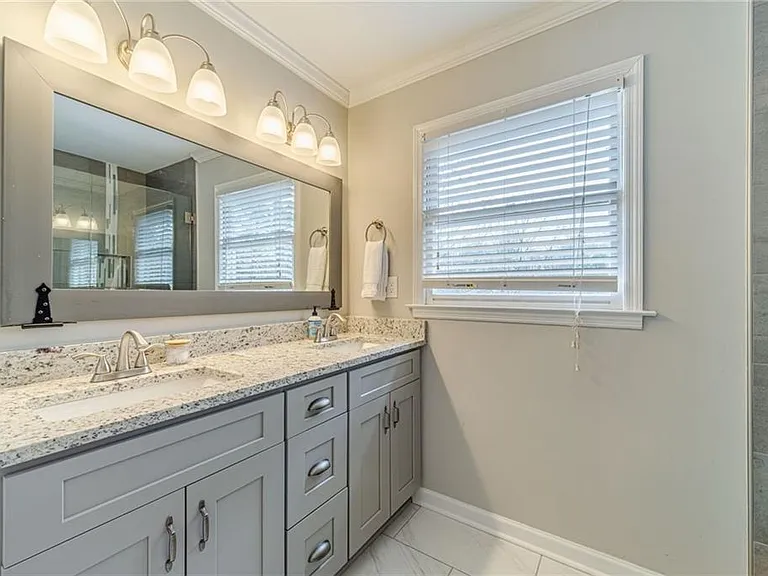 691 Harbor Cv — Photo 28