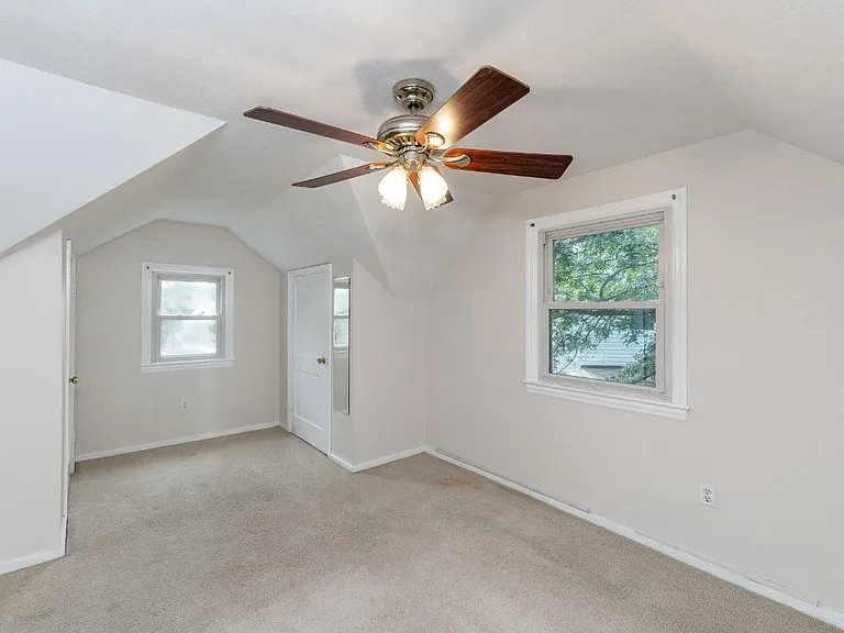 6814 Duke Dr — Photo 21
