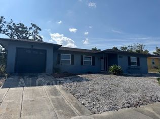 7154 Holiday Dr, Spring Hill, FL 34606