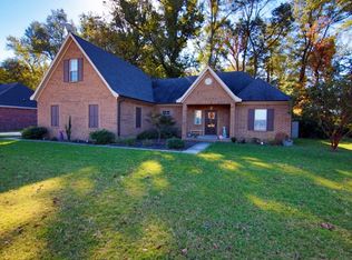 511 Robinson Cir, Marion, AR 72364