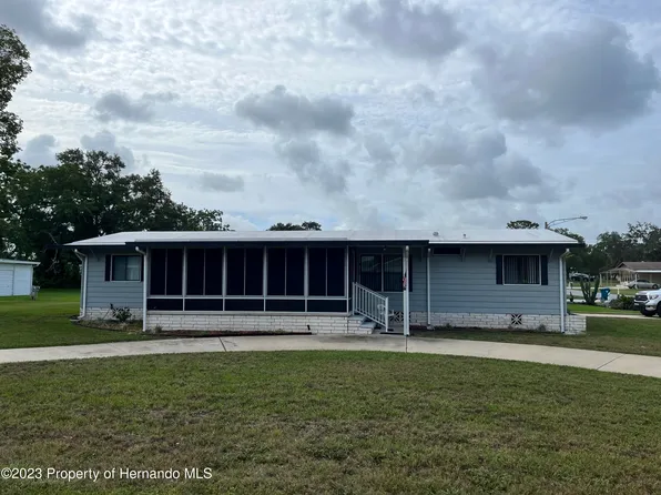 8090 Little Tee Ln, Brooksville, FL 34613