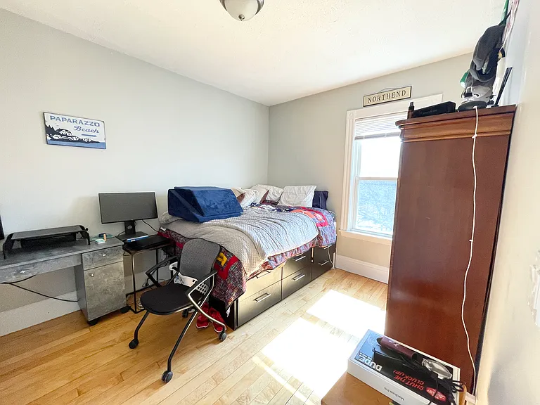 24 Pond St #3 — Photo 4