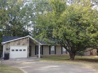 3265 Hollow Ln, Lawrenceville, GA 30044