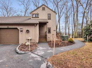 7 Cottonwood Dr #7, Avon, CT 06001