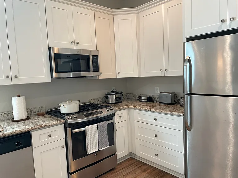 1528 Orpheum Ave #A — Photo 13