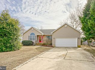 360 Walnut St, Williamstown, NJ 08094