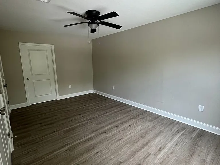 817 Ellis St — Photo 36
