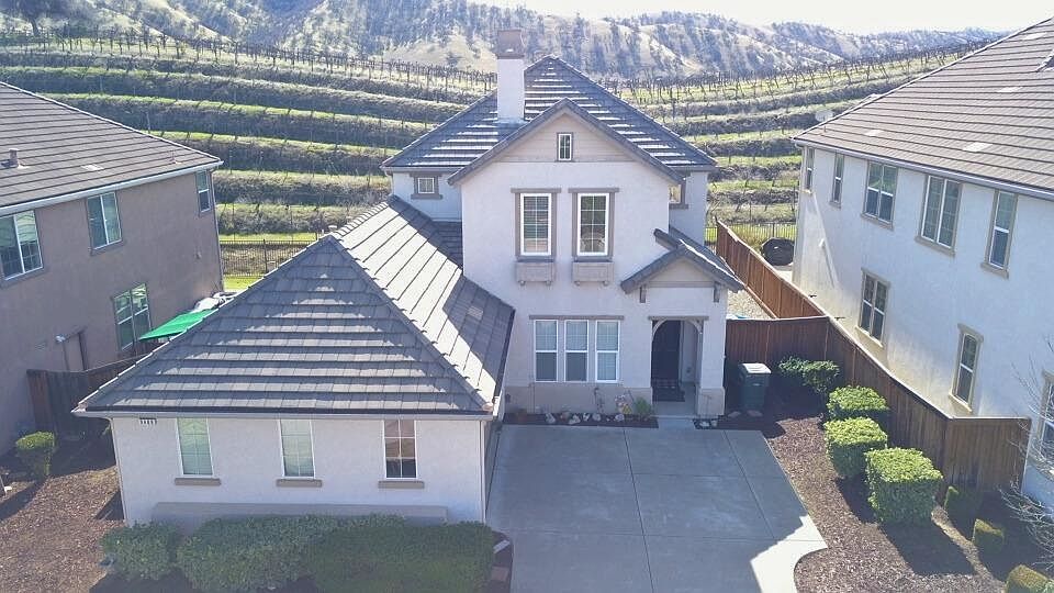 9489 California Oak Cir