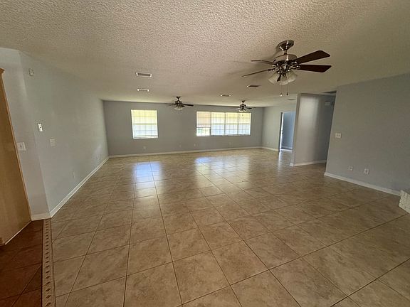2nd image of 2704 Cedarcrest Dr