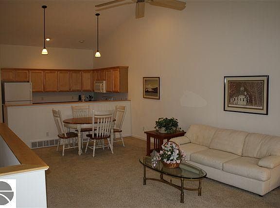 4th image of 6507 Macdonald Rd #2