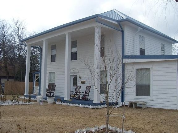 3rd image of 503 S Avenue G