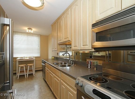 4th image of 6141 W Higgins Ave APT 1D