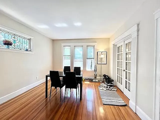 3-24 Burnham St — Photo 3