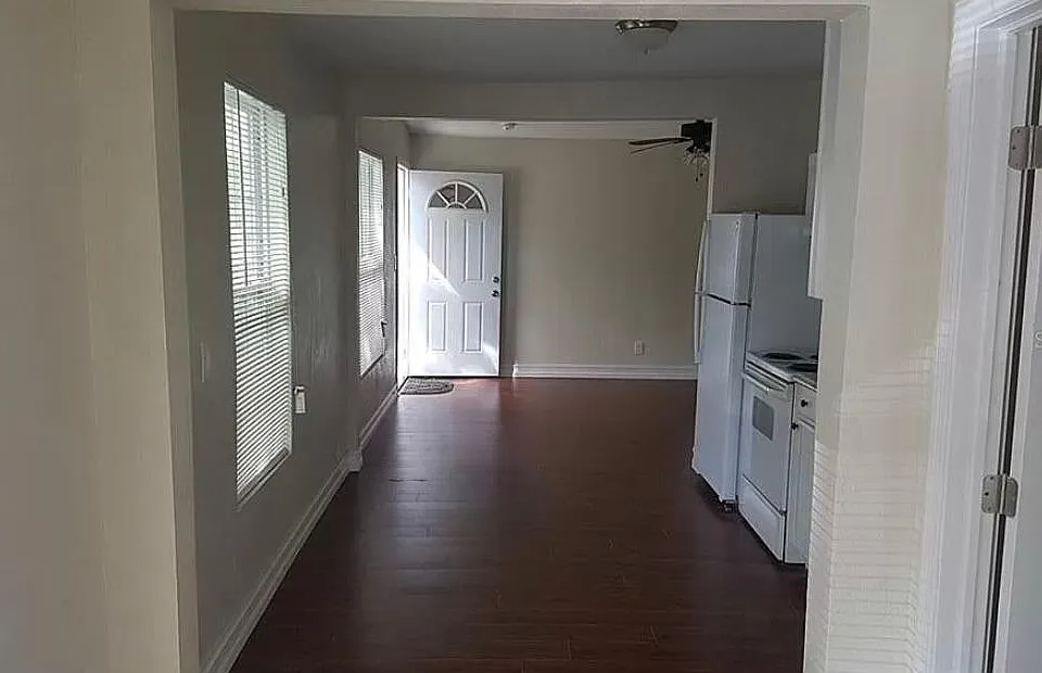 14905 Pinecrest Rd
