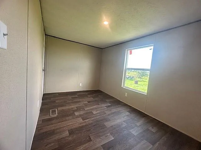 553 County Road 211 — Photo 5
