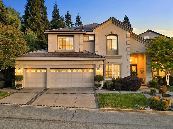 2nd image of 1020 Pebble Beach Dr