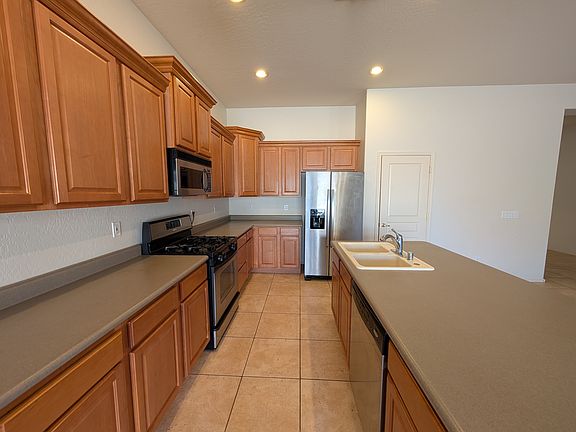 3rd image of 1876 E Carob Dr