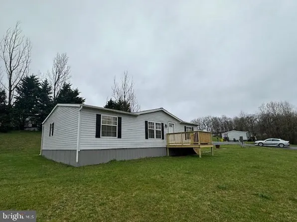22 Fleetwood Ct, Martinsburg, WV 25404