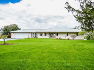 220 Bluhm Rd, Fairport, NY 14450