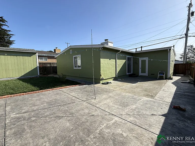 925 Newman Dr — Photo 17