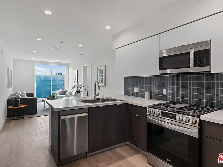132 Rosemont Ave #101 — Photo 7