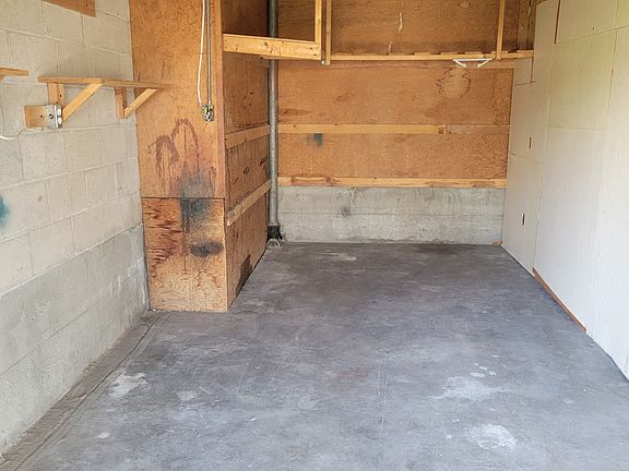 3rd image of 138 N Holmes Ave APT 4