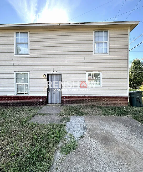2525 Rozelle St