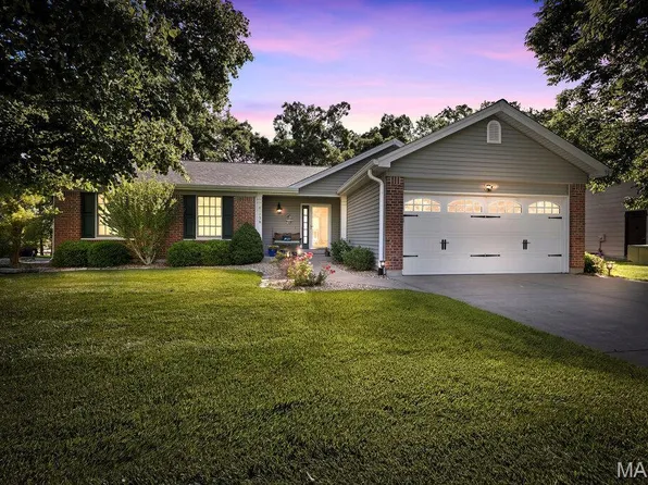 178 Rockaway Dr, O'Fallon, MO 63368