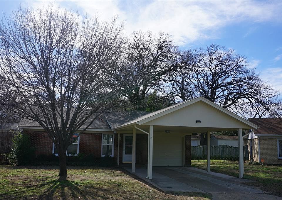 1st image of 704 Coates Dr