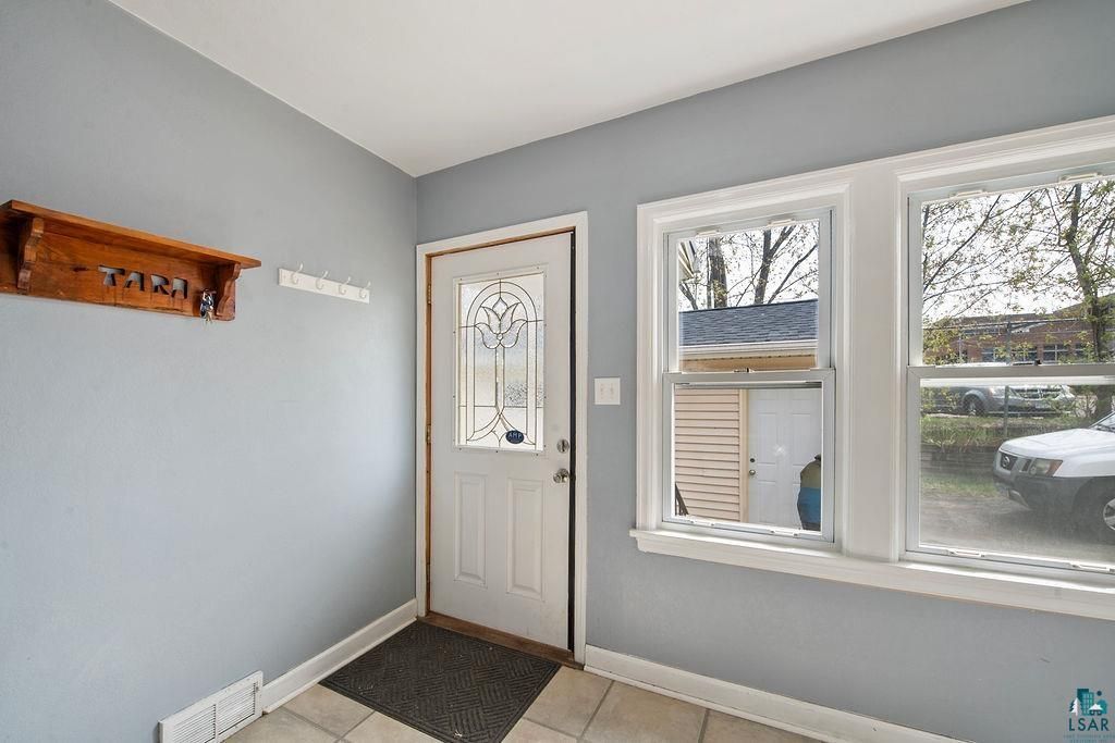 122 3rd St, Cloquet, MN - More