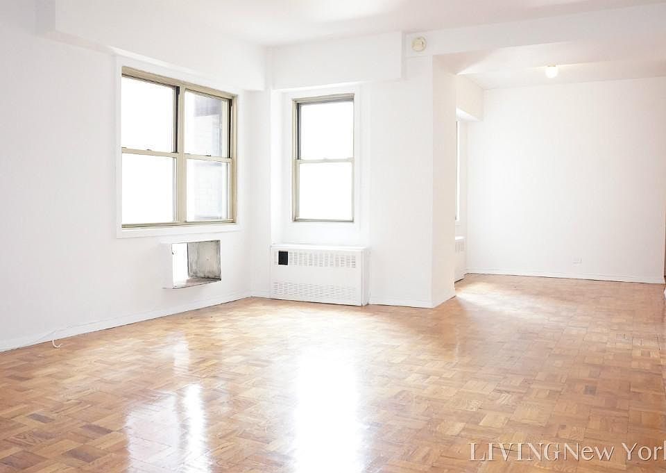 2nd image of 350 E 52nd St APT 9A