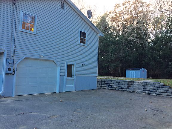 4th image of 12 Sparhawk Dr