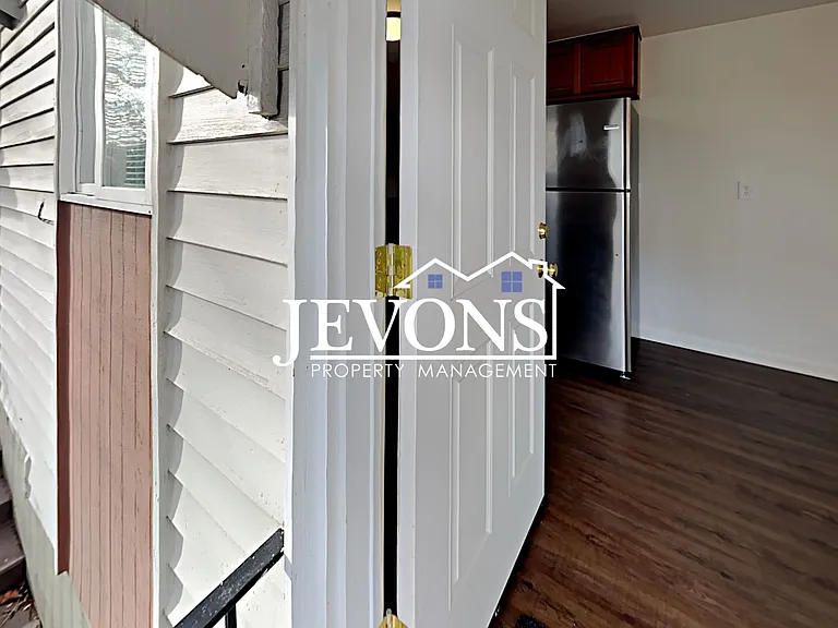 2416 S I St — Photo 11