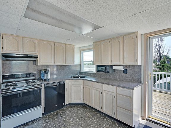 5th image of 1508 Bay Blvd