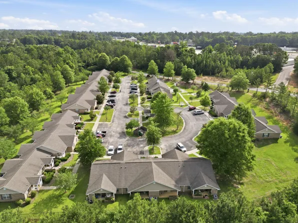 Country Club Cottages