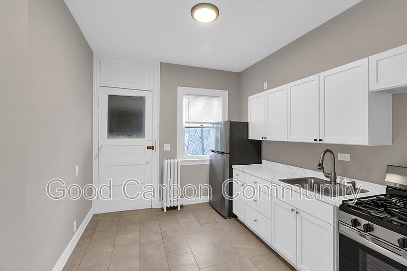 1st image of 77 Richmond Ave APT 8