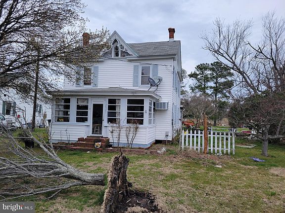 4th image of 2527 Old House Point Rd