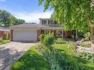 111 Lois Ln, Mount Clemens, MI 48043